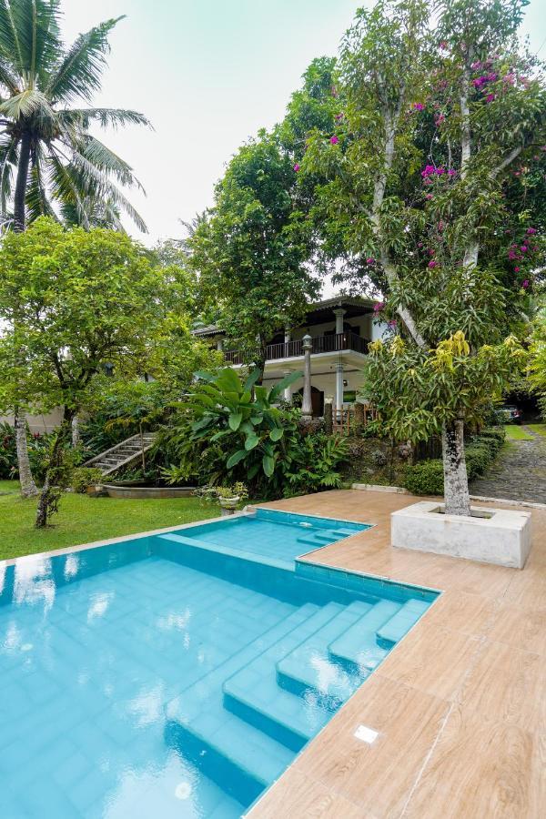 The Villa Blue Sky Unawatuna Buitenkant foto
